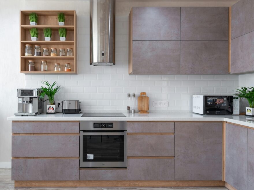 Pros and Cons of Having a Kitchen in a Business Property